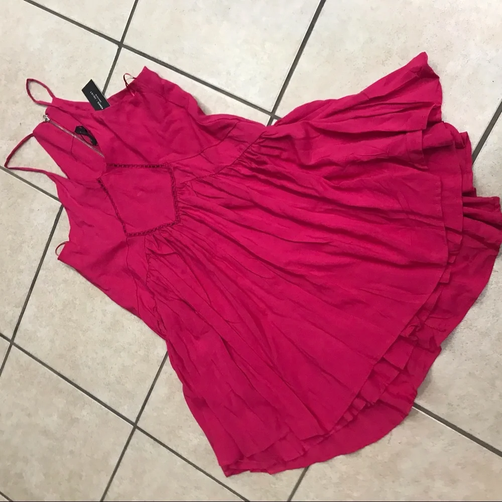Romeo & Juliet Couture Cutaway Swing Dress - Picture 4 of 4